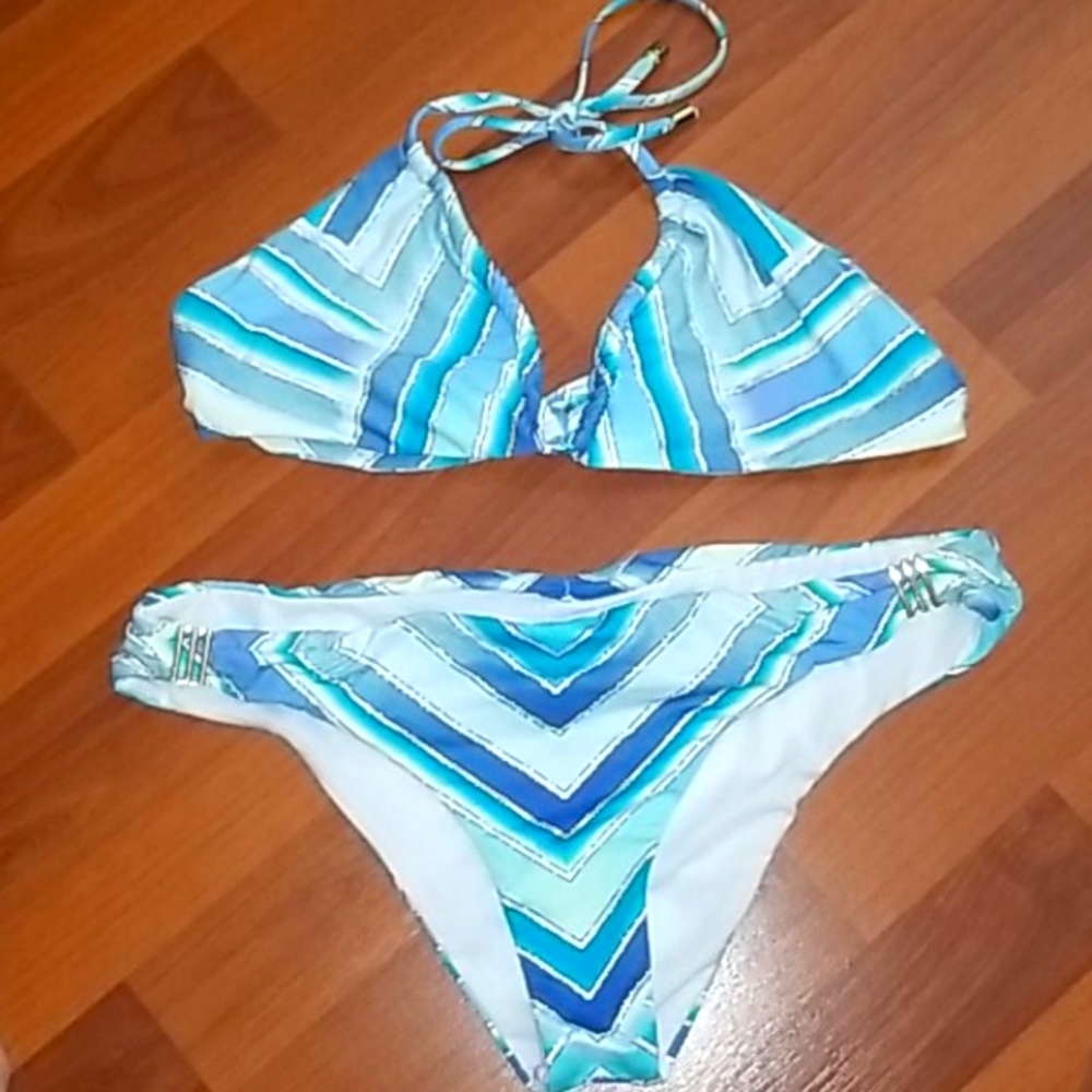 Bar III swim 2 piece set